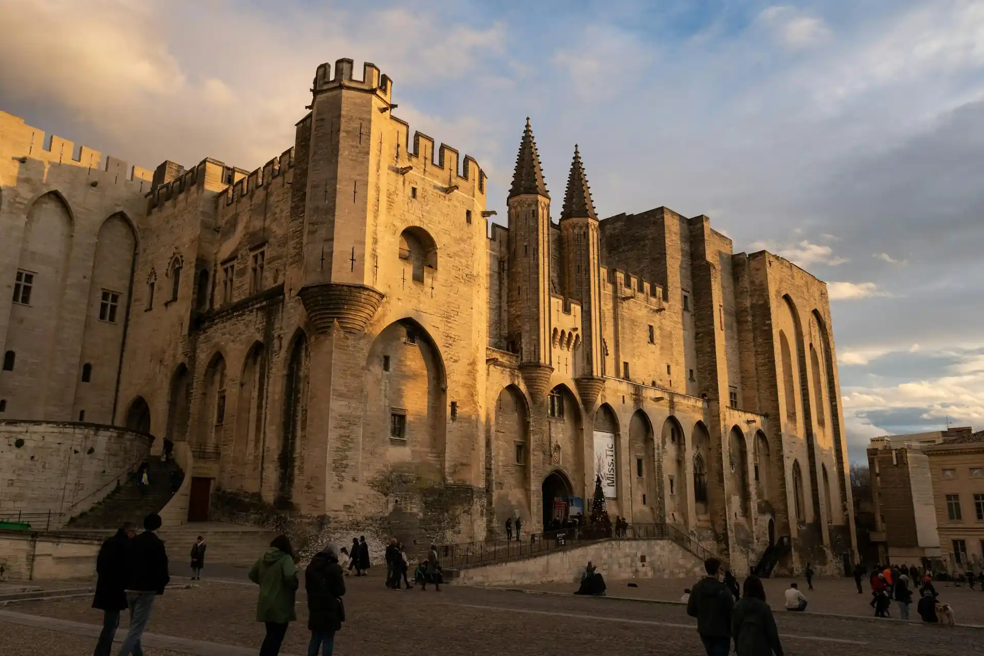 Avignon Team Building